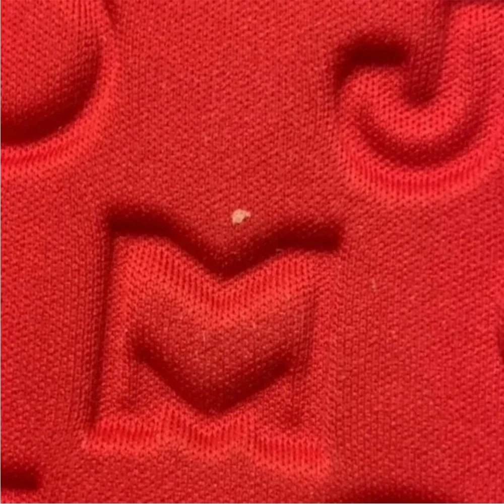 Marc Jacobs neon pink
